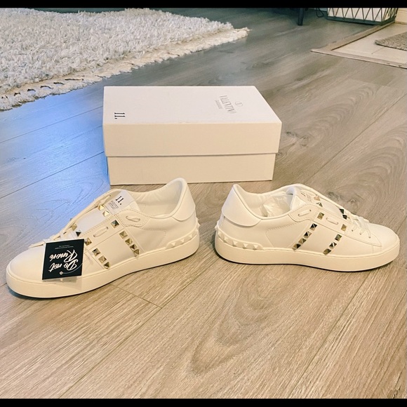 Valentino Untitled Rockstud Women’s Sneaker NWT Size 38 (fits like a 7.5) - Picture 6 of 6
